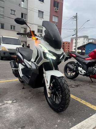 HONDA ADV 